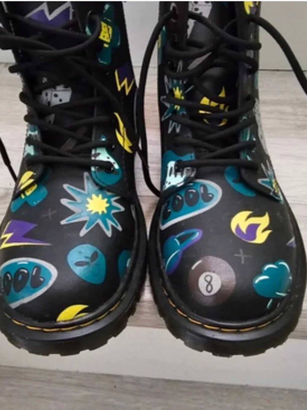Dr Martens Kids 1460 Sticker Print Design Unisex Boots size 4